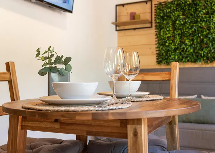 Forest & Oslo L' Escala